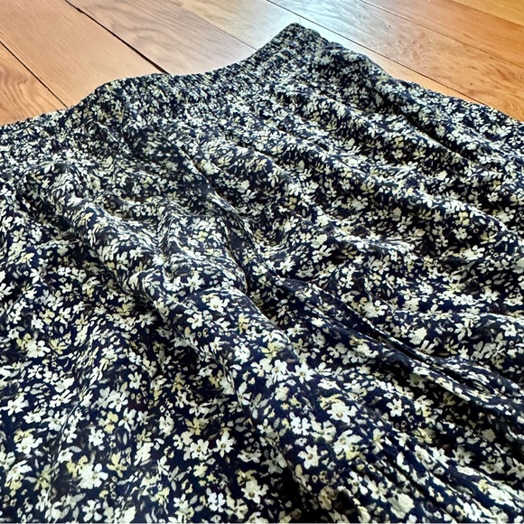 Floral Maxi Skirt - Picture 3 of 8